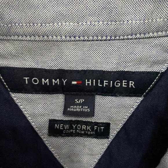Tommy hilfigher shirt for sale - Picture 3 of 4